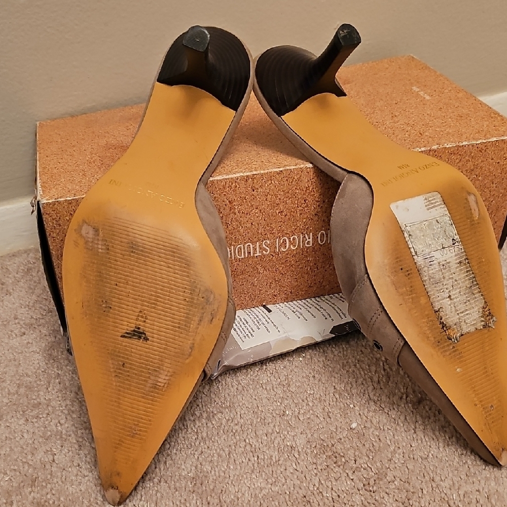 Enzo Angiolini Taupe Pointed Buckle Mules - Picture 4 of 6
